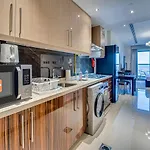 Fantastic Spacious Apartment With Panoramic Views