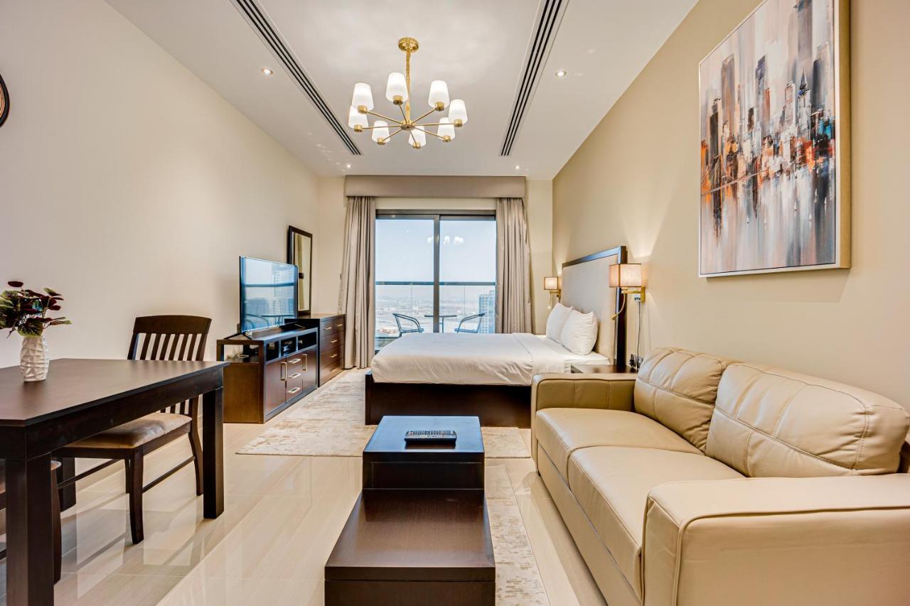 Fantastic Spacious With Panoramic Views